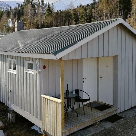 Smordal Hytteutleie Og Camping Hotel Nordfjordeid Exterior foto