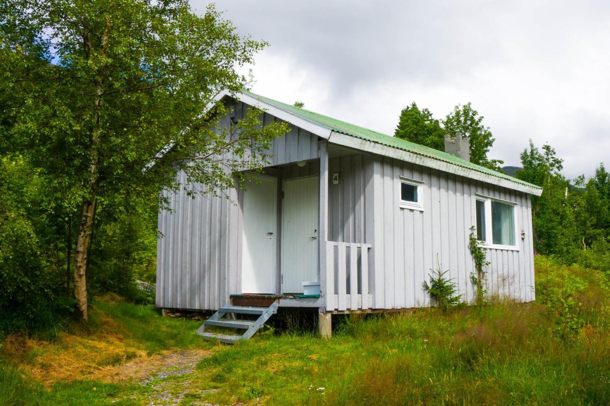 Smordal Hytteutleie Og Camping Hotel Nordfjordeid Exterior foto